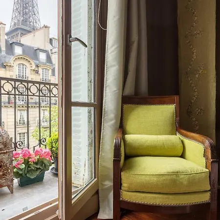 Avenue De La Bourdonnais Iv By Onefinestay * Paris
