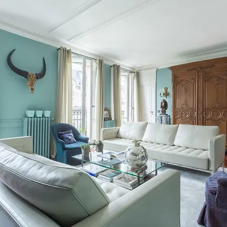 Apartment Avenue De La Bourdonnais Iv By Onefinestay Paris